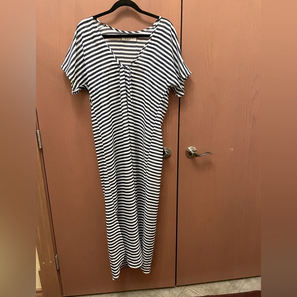 Josa Beach Cover up in maxi length size 10